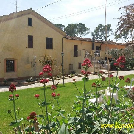 Penzion "La Grancia" Country House Treia Exteriér fotografie
